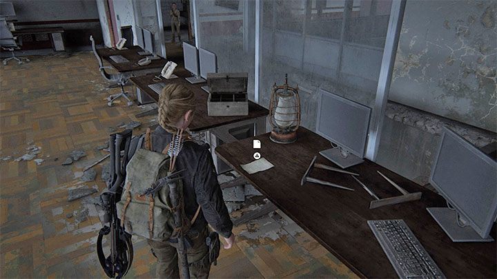 Niedługo po użyciu drabiny dotrzesz do biura 808 zrujnowanego budynku - The Last of Us 2: Droga na skróty / The Shortcut sekrety, znajdźki - The Last of Us 2 - poradnik do gry