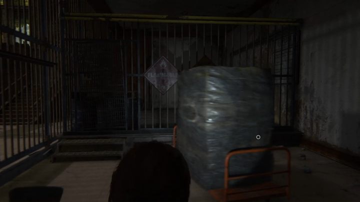 Po walce wskocz na skrzynię i wejdź schodami do góry - The Last of Us 2: Śródmieście - solucja, opis przejścia - The Last of Us 2 - poradnik do gry