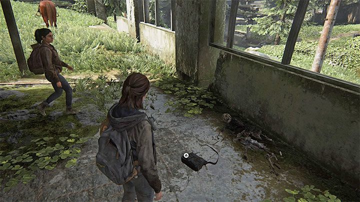 Po dotarciu do ruin odszukaj na ziemi torbę z dokumentem - The Last of Us 2: Śródmieście / Downtown - mapa sekretów, znajdziek - The Last of Us 2 - poradnik do gry