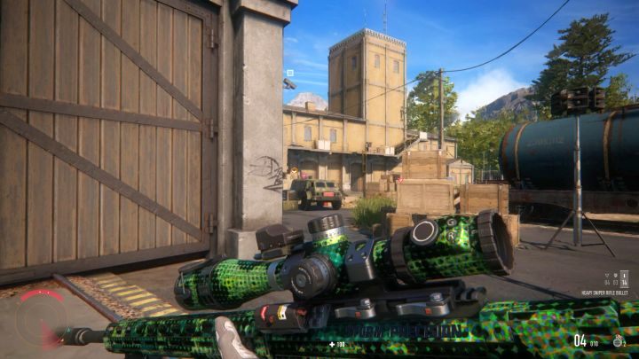 Alikhanow znajduje się w budynku widocznym na wprost. - Stacja Sibirskaya-7 (Sibirskaya-7 Junction) | Solucja Sniper Contracts - Sniper Ghost Warrior Contracts - poradnik do gry