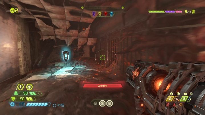 Po zdobyciu niebieskiego klucza dostań się do środka potwora, a potem na ścianę do wspinaczki - Doom Eternal: Supergniazdo juchy | Mapa sekretów, znajdźki - Doom Eternal - poradnik do gry