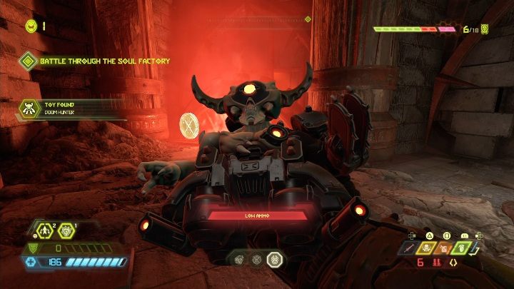 Aby dostać się do ukrytego pomieszczenia musisz wejść pod pułapki i zniszczyć ścianę po prawej stronie - Doom Eternal: Nekravol 1 | Mapa sekretów, znajdźki - Doom Eternal - poradnik do gry