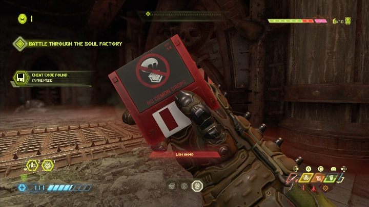 Aby zdobyć dyskietkę z kodem wskocz pomiędzy poruszające się skrzynie i pozwól postaci upaść jak najniżej - Doom Eternal: Nekravol 1 | Mapa sekretów, znajdźki - Doom Eternal - poradnik do gry