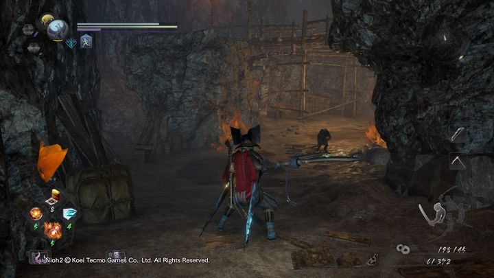 Uważaj jednak na lampę obok schodów, wyłoni się z niej Yokai, Koroka - Opuszczona warownia | Solucja NiOh 2 - NiOh 2 - poradnik do gry