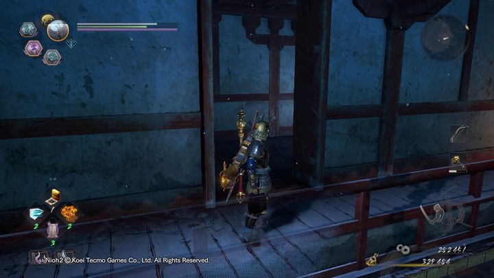 W środku budynku, po lewej stronie, znajdziesz Sudamę, natomiast po prawej Scammpusa - NiOh 2: Mauzoleum zła, solucja - NiOh 2 - poradnik do gry