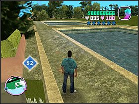 Tym razem musisz podejść na przeciwległą stronę willi, do basenów przy boisku futbolowym - Numer 51-55 Hidden Packages - Grand Theft Auto: Vice City - poradnik do gry