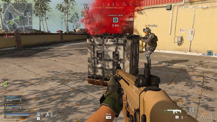 Broń, którą uzyskasz ze zrzutu wyposażenia, powinna Ci wystarczyć już do końca rozgrywki - Warzone: Przebieg meczu - Call of Duty Warzone - poradnik do gry