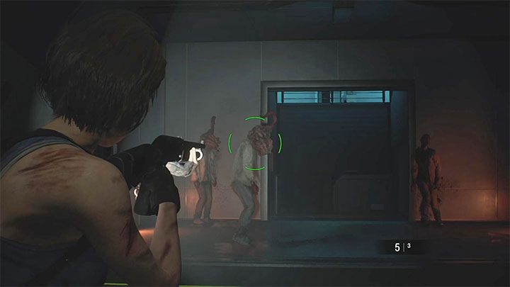 Powtórz teraz kroki z samego początku wizyty w magazynie, a więc dotrzyj do miejsca z brakującą balustradą i zeskocz na niższy poziom - Resident Evil 3: Podziemny bunkier solucja, opis przejścia - Resident Evil 3 - poradnik do gry