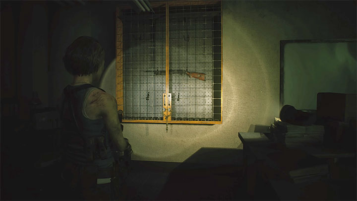 Strzelba składowana jest w gablocie w pomieszczeniu biurowym w Subway Office - Resident Evil 3: Biuro stacji metra sekrety, znajdźki - Resident Evil 3 - poradnik do gry