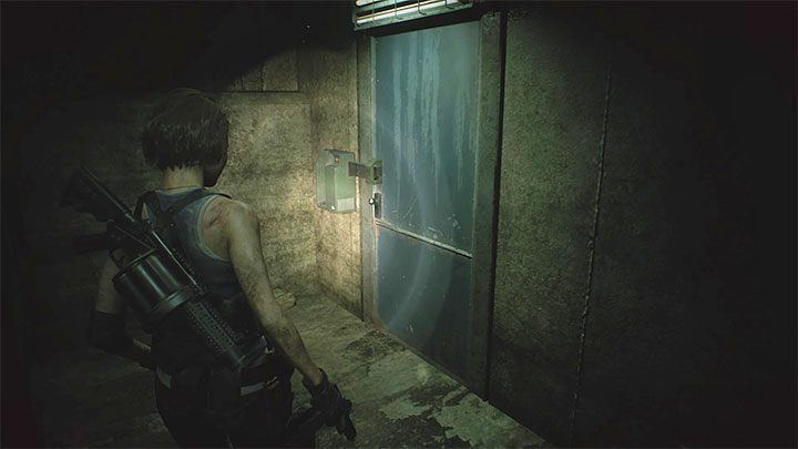 Wyjdź z pokoju Security Room i wyjmij baterię z zamka w drzwiach, bo będzie ci jeszcze potrzebna - Resident Evil 3: Kanały solucja, opis przejścia - Resident Evil 3 - poradnik do gry