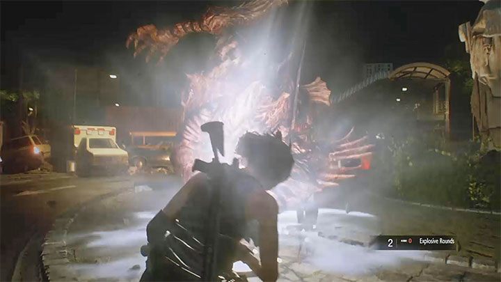 Nemesis w trakcie pojedynku dąży do zadawania obrażeń w walce wręcz - Resident Evil 3: Nemesis, Plac przy wieży zegarowej - Resident Evil 3 - poradnik do gry