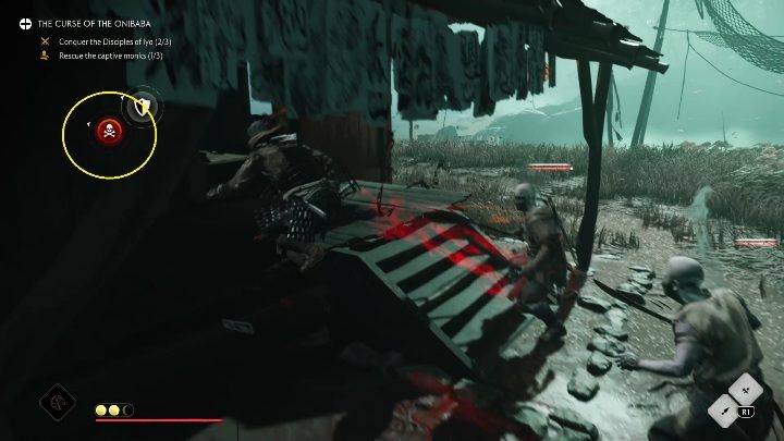 Gdy ktoś Cię zauważy to pobiegnie do przetrzymywanego człowieka i będzie chciał go zabić - Ghost of Tsushima Legends: Klątwa Onibaby - solucja, opis przejścia - Ghost of Tsushima - poradnik do gry