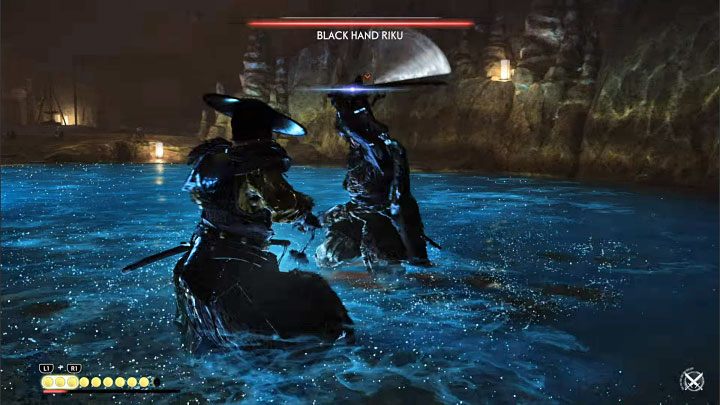 Riku wyprowadza też liczne i szybkie niebieskie ataki - Ghost of Tsushima Iki Island: Legenda Czarnorękiego Riku - opis przejścia - Ghost of Tsushima - poradnik do gry