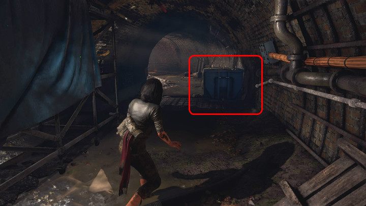 Na pierwszym rozwidleniu skręć natychmiast w prawo, aby ominąć kolejnych żołnierzy, a następnie idź schodkami do góry - Marvels Avengers: Nowa codzienność/New normal - solucja, opis przejścia - Marvels Avengers - poradnik do gry