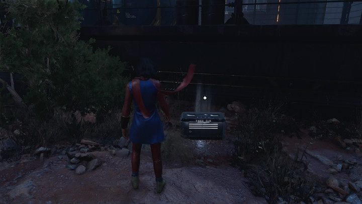 Na górze znajdziesz jeszcze jedną ukrytą skrzynię - tym razem srebrną - Marvels Avengers: Samotna walka/To stand alone - solucja, opis przejścia - Marvels Avengers - poradnik do gry