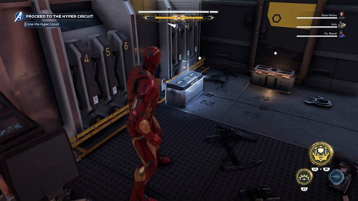 Po skończonej walce przeszukaj jeszcze pobliski budynek (trzeba wlecieć na balkon od zewnątrz) - Marvels Avengers: Agonia i Mrowisko/Agony and the Ant Hill - solucja - Marvels Avengers - poradnik do gry