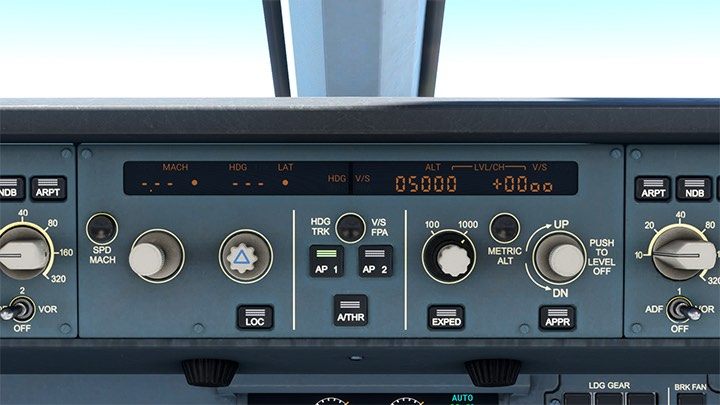 Panel autopilota znajduje się nad panelem głównych instrumentów kapitana i pierwszego oficera - Flight Simulator: Samolot pasażerski - kokpit - Microsoft Flight Simulator 2020 - poradnik do gry
