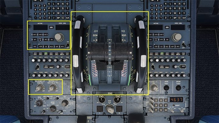 W centralnym miejscu znajduje się przepustnica regulująca moc silników - w czasie lotu może być obsługiwana automatycznie przez autopilota - Flight Simulator: Samolot pasażerski - kokpit - Microsoft Flight Simulator 2020 - poradnik do gry