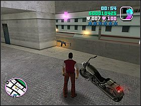 Pakuj się w szybkie auto i ruszaj do parku samochodowego, wskazanego na mapie - Guardian Angels Colonel Cortez - Grand Theft Auto: Vice City - poradnik do gry