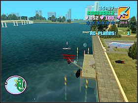 Zacznie się pościg za uciekającymi motorówkami - Bombs Away! - Bonus Auntie Paulet - Grand Theft Auto: Vice City - poradnik do gry