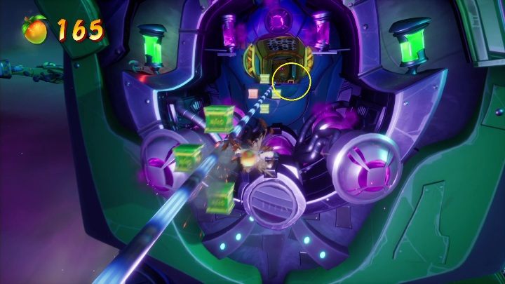 Taśmę zdobędziesz zaraz za druga rurą, po której będziesz się ślizgał - Crash 4: Gotowy do startu - solucja, opis przejścia - Crash Bandicoot 4 - poradnik, solucja