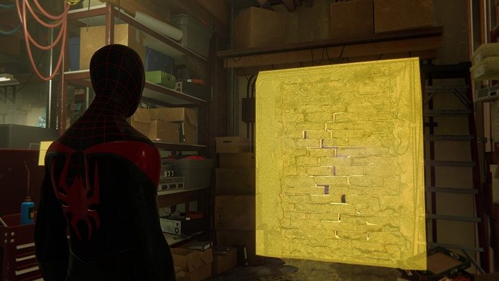 Niedaleko biurka będzie ściana z cegieł - Spider-Man Miles Morales: Ktoś nie wyłączył świateł - solucja, opis przejścia - Spider-Man Miles Morales - poradnik, solucja