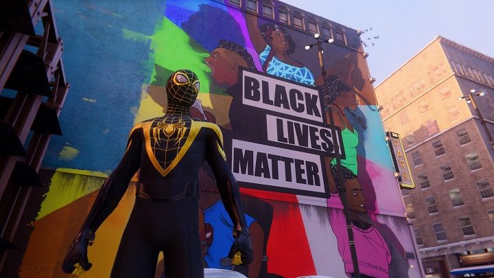 Po wykonaniu wszystkich aktywności w aplikacji MSMZS wdzięczni mieszkańcy miasta zostawią dla ciebie prezent pod muralem w dzielnicy finansowej - Spider-Man Miles Morales: Aktywności w aplikacji MSMZS - solucja, lista - Spider-Man Miles Morales - poradnik, solucja