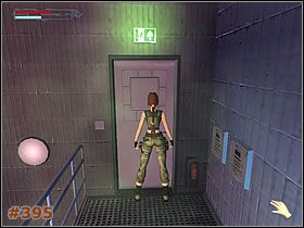 Zobaczysz kolejnego żołnierza zeskakującego spod dachu na posadzkę - [Misja 21] Galleries Under Siege | Tomb Raider The Angel of Darkness - Tomb Raider: The Angel of Darkness - poradnik do gry