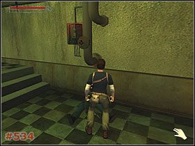 Z tej półki musisz teraz przeskoczyć na kładkę i chwycić się jej rękoma, w miejscu, gdzie nie ma barierki - [Misja 26] The Sanitarium (cz.1) | Tomb Raider The Angel of Darkness - Tomb Raider: The Angel of Darkness - poradnik do gry