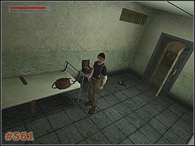 Zainteresuj się jeszcze Czekoladką leżącą po stoliku, po czym wróć na zewnątrz i w korytarzu skręć w lewo - [Misja 27] Maximum Containment Area (cz.1) | Tomb Raider The Angel of Darkness - Tomb Raider: The Angel of Darkness - poradnik do gry