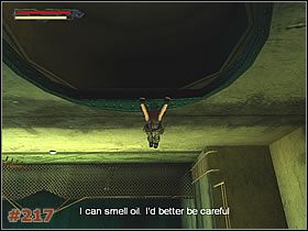 Wróć po rurce na żółtawą belkę i przeskocz z niej do wielkiej rury [#216] - [Misja 11] Louvre Strom Drains (cz.2) | Tomb Raider The Angel of Darkness - Tomb Raider: The Angel of Darkness - poradnik do gry