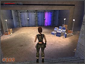 Zacznij schodzić po schodach w dół - [Misja 12] Louvre Galleries (cz.2) | Tomb Raider The Angel of Darkness - Tomb Raider: The Angel of Darkness - poradnik do gry