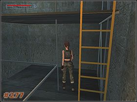 Minąwszy oba budynki skręć w lewo i trzymając się siatki ruszaj dalej - [Misja 13] The Archaeological Dig | Tomb Raider The Angel of Darkness - Tomb Raider: The Angel of Darkness - poradnik do gry