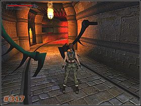 Zeskocz na pochylnię i zjedź nią do tunelu - [Misja 15] Hall of Seasons - przejścia do czterech sal i okrągła sala (cz.2) - Tomb Raider: The Angel of Darkness - poradnik do gry