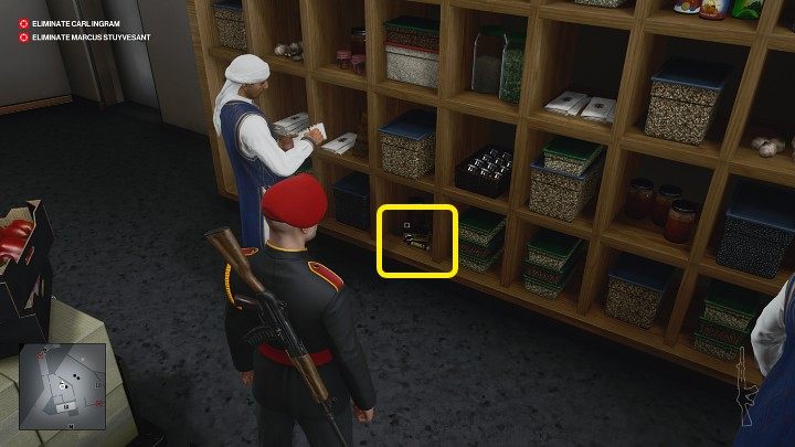 Trutkę na szczury znajdziesz na najniższej półce regału, w miejscu oznaczonym na powyższym obrazku - Hitman 3: Carl Ingram - jak zabić? Dubaj, solucja - Hitman 3 - poradnik, solucja