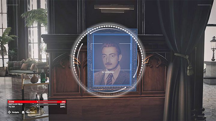 Do zeskanowania jest portret Mongtomeryego (Portrait of Montgomery Carlisle) wiszący na ścianie w salonie - Hitman 3: Miejsca skanowania aparatem - mapa, lista - Hitman 3 - poradnik, solucja