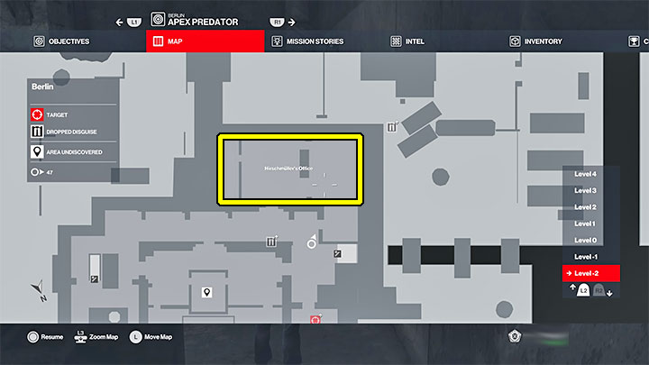 Musisz dotrzeć do biura Hirschmullera zlokalizowanego na poziomie -2 mapy, czyli w piwnicy klubu Holle - miejsce to zaznaczyliśmy na obrazku - Hitman 3: Sejf (biuro Hirschmullera) - jak otworzyć? Berlin - Hitman 3 - poradnik, solucja