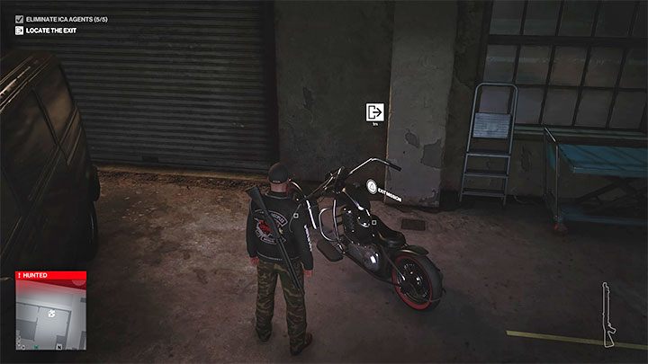 Po zamordowaniu 5 dowolnych agentów dotrzyj do garażu budynku motocyklistów (punkt 53 na mapie) - Hitman 3: Agenci ICA - inne unikalne zabójstwa, Berlin, solucja - Hitman 3 - poradnik, solucja