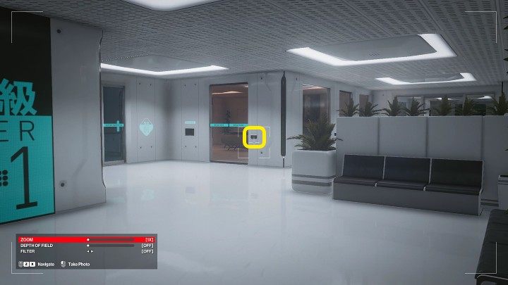 Za pomocą aparatu zhakuj terminal przy drzwiach prowadzących do pokoju odpoczynku - zaciemnisz w ten sposób okna - Hitman 3: Imogen Royce - jak zabić? Chongqing, Chiny, solucja - Hitman 3 - poradnik, solucja