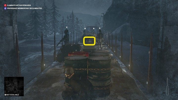 Na kolejnym otwartym wagonie stacjonuje aż pięciu strażników - Hitman 3: Arthur Edwards - jak zabić? Carpathian Mountains, solucja - Hitman 3 - poradnik, solucja