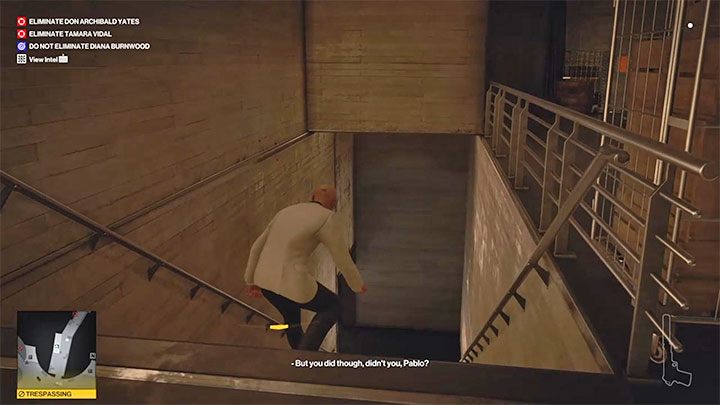 Po wkroczeniu do nowego korytarza skorzystaj ze schodów prowadzących na poziom 2 - Hitman 3: Monitoring, Mendoza - gdzie sabotować? - Hitman 3 - poradnik, solucja