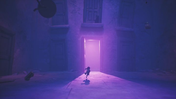 Gdy spróbujesz wbiec w środkowe drzwi, zatrzasną się one przed Twoim nosem - Little Nightmares 2: Zagadki z drzwiami - solucja, opis przejścia - Little Nightmares 2 - poradnik do gry