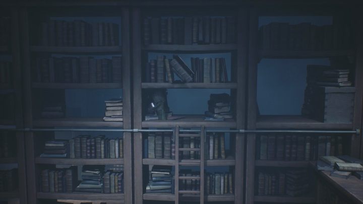 Aby dostać się do nowego nakrycia głowy potrzebujesz przesunąć drabinę na 3 regał - Little Nightmares 2: Czapki, rozdział 2 Dom dziecka - lista wszystkich - Little Nightmares 2 - poradnik do gry