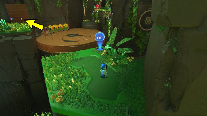 Wskocz za punktem kontrolnym na drewnianą platformę i zabij przeciwników chodzących w kółko - Astros Playroom: Las renderów - solucja, opis przejścia - Astros Playroom - poradnik do gry