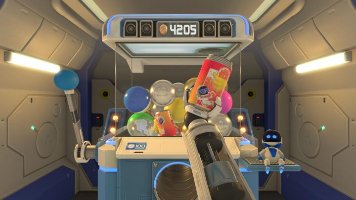 Naprzeciwko wejścia do laboratorium umieszczona jest maszyna losująca - Astros Playroom: Laboratorium PlayStation - solucja, opis przejścia - Astros Playroom - poradnik do gry