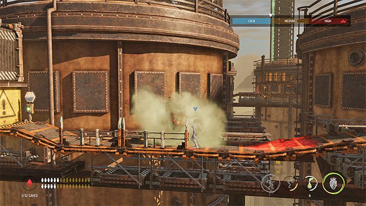 Po wyjściu na zewnątrz znajdziemy skrzynki do zniszczenia i automat z darmowymi Brew Bottles - Oddworld Soulstorm: Przeprawa przez Tank Row 2D, Phat Station - solucja - Oddworld Soulstorm - poradnik do gry