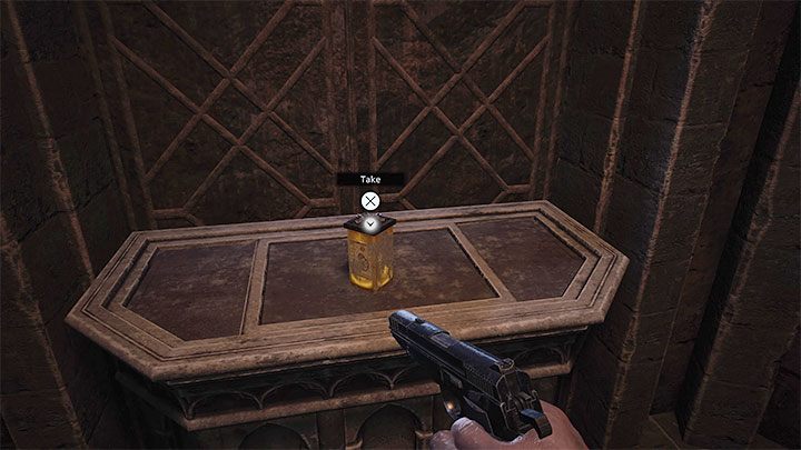 W pomieszczeniu, w którym odbyła się walka, znajdziecie kolbę Dirty Flask - to pierwszy spośród czterech nowych przedmiotów questowych - Resident Evil Village: Wydostanie się z zamku/Tower of Worship - solucja - Resident Evil Village - poradnik do gry