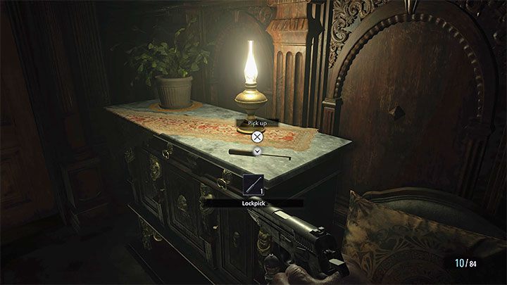 Kolejne wytrychy musicie odnajdywać dzięki eksploracji okolicy - Resident Evil Village: Wytrychy - jak zdobywać i używać? - Resident Evil Village - poradnik do gry
