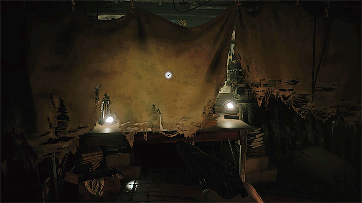 Przed budynkiem fabryki jest duży otwarty obszar - Resident Evil Village: Odblokowanie fabryki, odnalezienie Heisenberga - solucja - Resident Evil Village - poradnik do gry