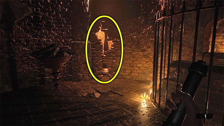 W nowym pomieszczeniu znajduje się osłabiona ściana do zburzenia (ikona Crumbling Wall na mapie) - Resident Evil Village: Silver Ring i Azure Eye - jak znaleźć i połączyć? - Resident Evil Village - poradnik do gry